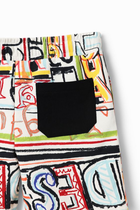 Desigual berniukas bermudiniai šortai su užrašais apranga S606BV1714
