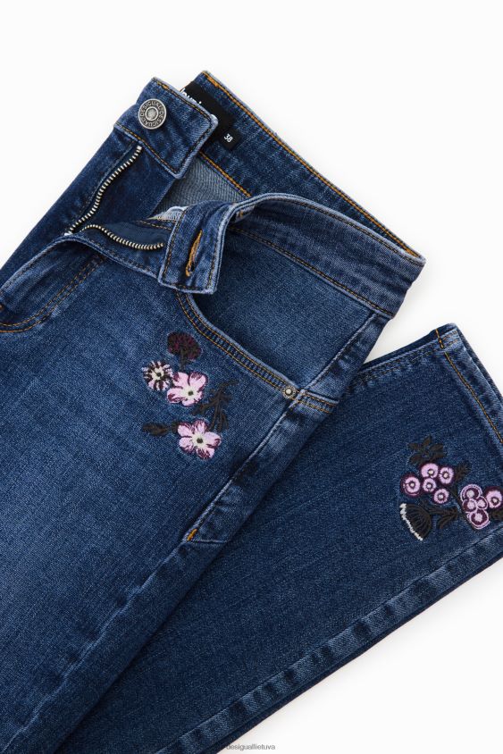 Desigual moterys siauri push-up džinsai su išsiuvinėtomis gėlėmis apranga S606BV564