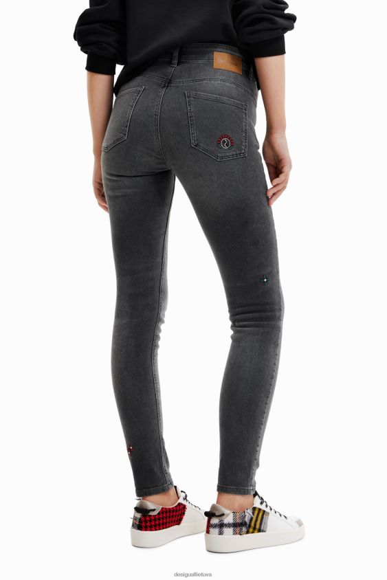 Desigual moterys siuvinėti siauri push-up džinsai apranga S606BV551