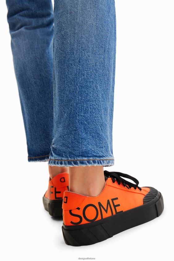 Desigual moterys gyvenimas yra nuostabūs sportbačiai su platforma avalynė S606BV1502