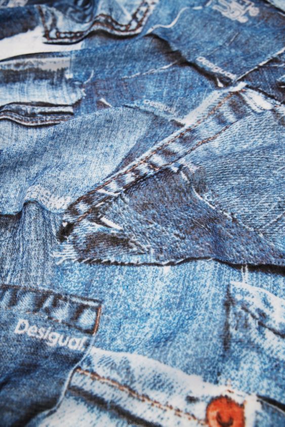 Desigual moterys Džinsinis kratinys, stačiakampis šleifas priedas S606BV230